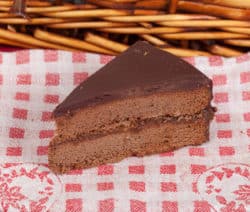 oesterreichische-sachertorte