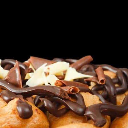 Profiteroles mit Schokolade