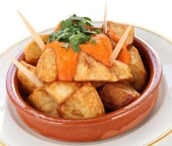 spanische-patatas-bravas-tapas