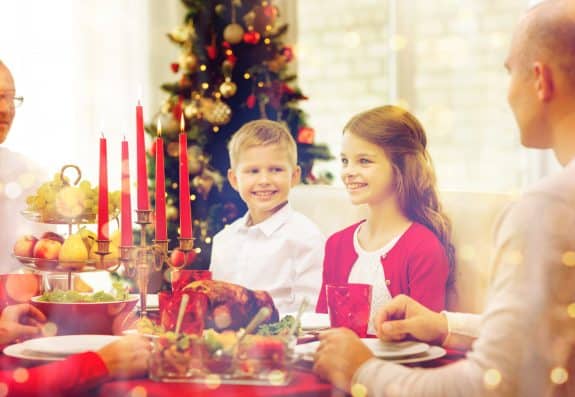 Familie-Weihnachten-Essen