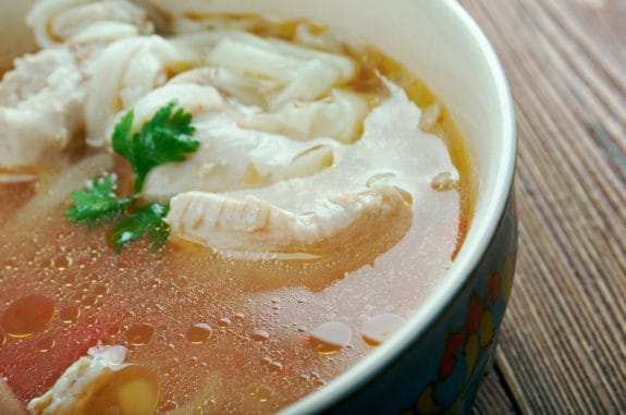 Leckere Hühner-Curry Suppe