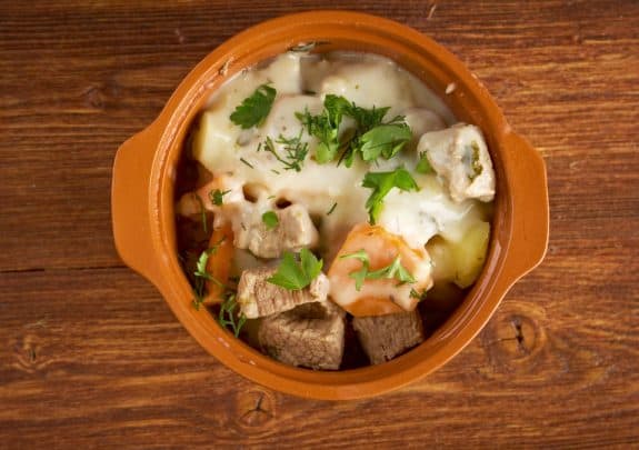 Leckeres Kalbsblankett, "Blanquette de veau" - der französisch, bürgerliche Klassiker