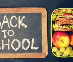 Gesunde und abwechslungsreiche Butterbrotdose für den Schultag mit reichlich Vitaminen und Ballaststoffen