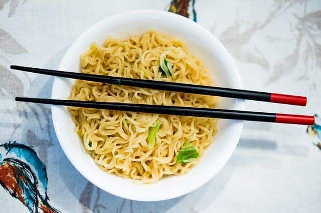 Ramen, die japanischen Nudeln sowie die Bezeichnung für die traditionelle Ramen-Suppe