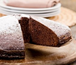 Rotweinkuchen mit Schokolade