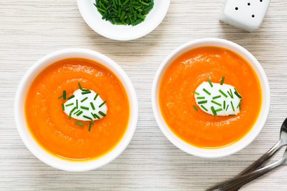 Vegane Möhrensuppe mit Ingwer