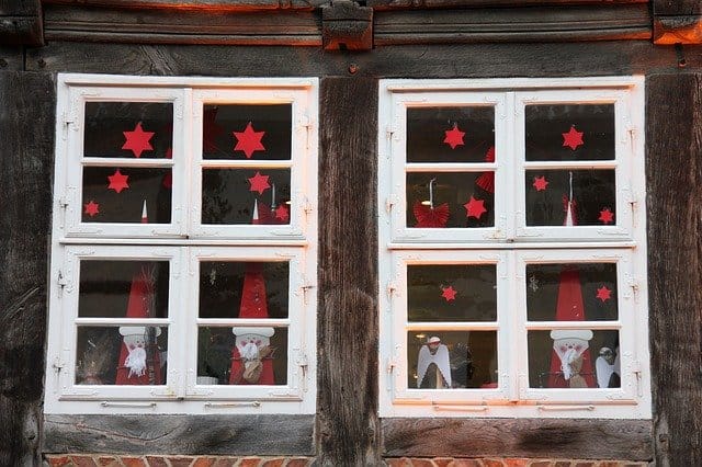 Weihnachtlichsdeko für die fensterbank gekonnt gekocht