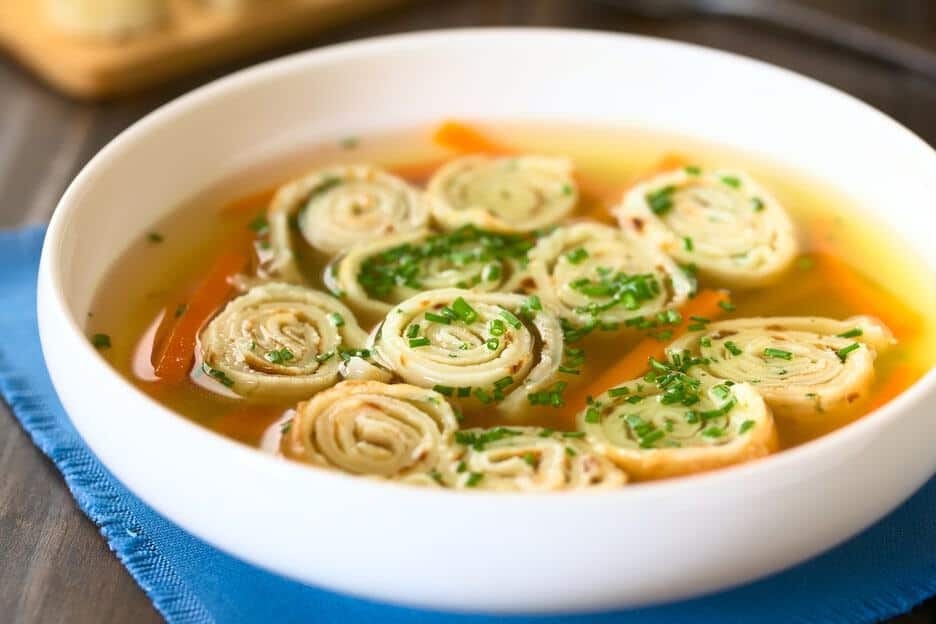 Celestine, französische Pfannkuchensuppe