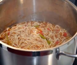 chow-mai-nudeln