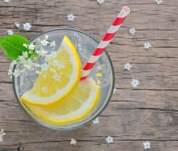 Elder lemonade