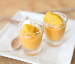 Mango-Ananas Mousse