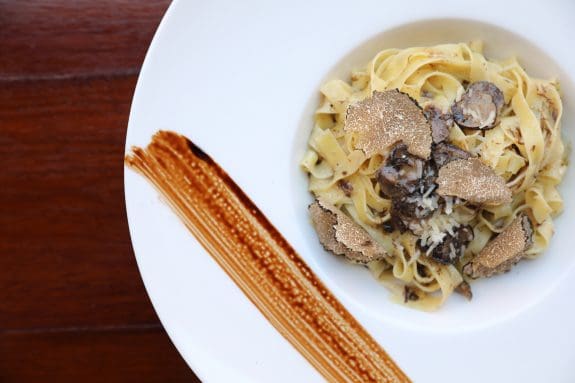 Pasta mit schwarzem Trüffel