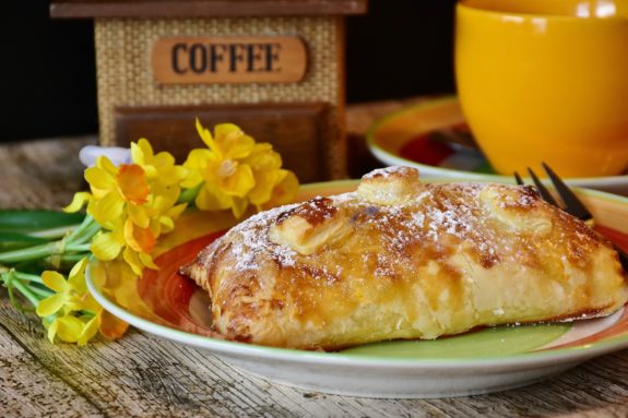 pastries-2133439_1920